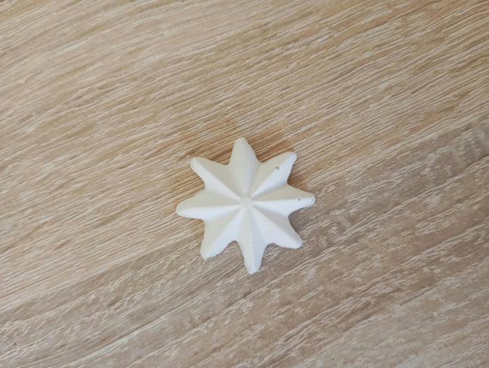 Étoile en plâtre à peindre