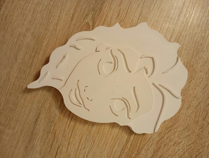 Visage de princesse des glaces en plâtre à peindre
