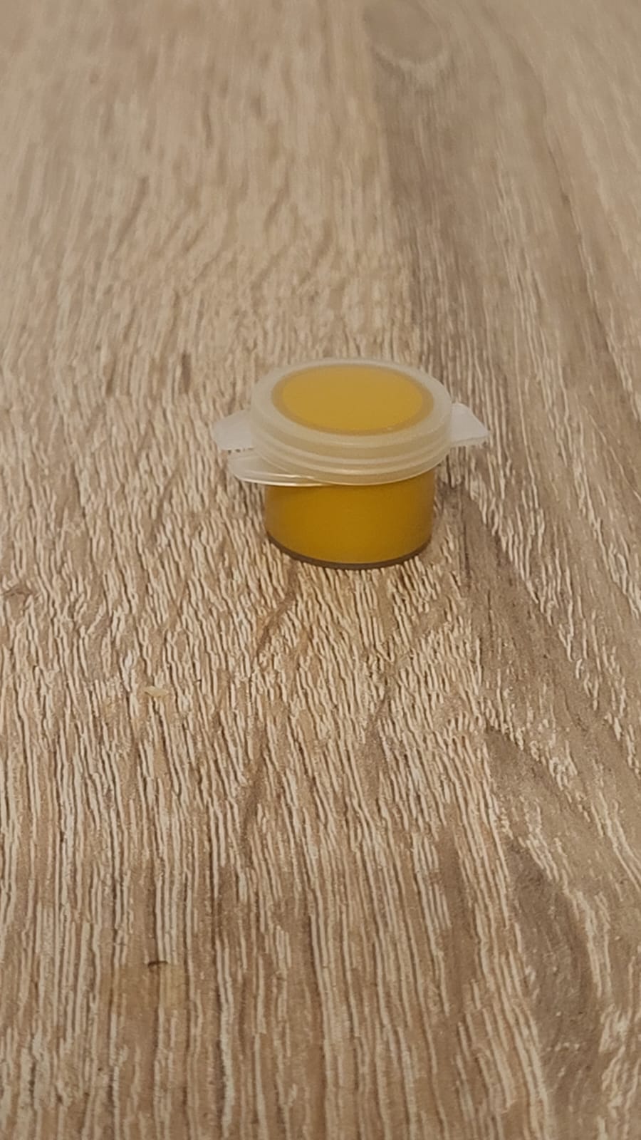 JAUNE OCRE