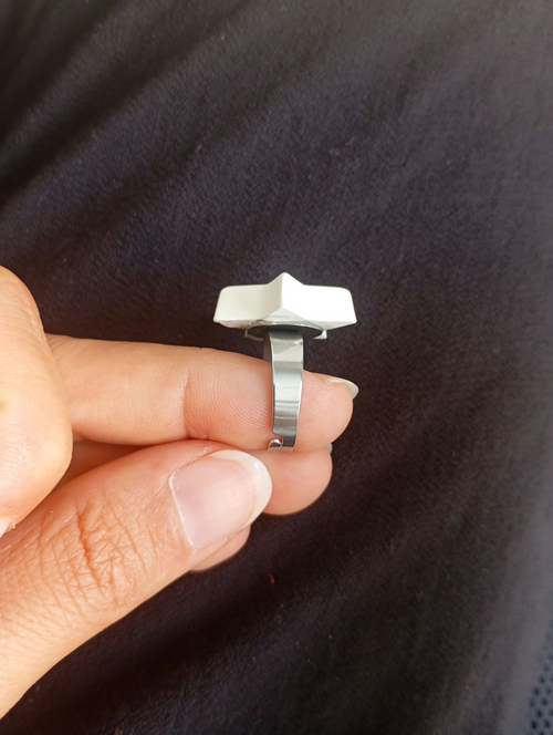 Bague enfant ajustable étoile en plâtre à peindre - vue de côté