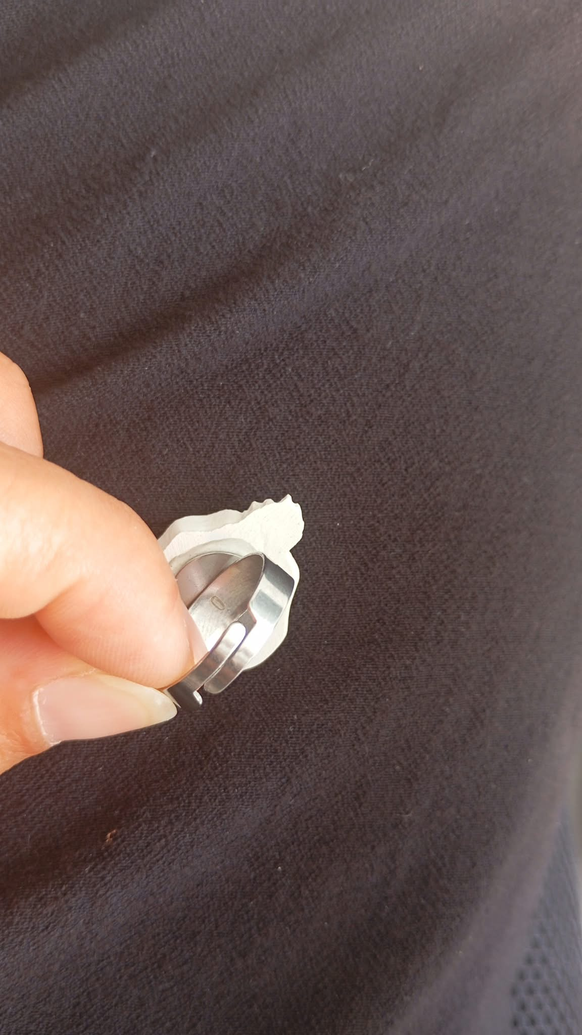 Bague enfant ajustable fleur exotique en plâtre à peindre - vue de côté