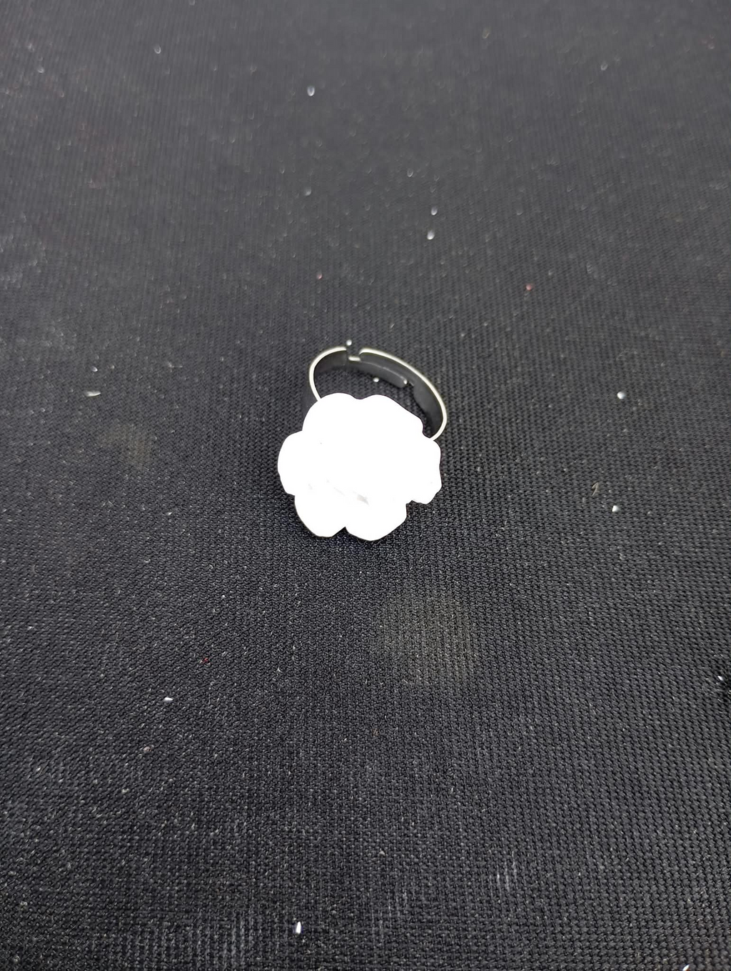 Bague enfant ajustable rose en plâtre à peindre - vue de la structure